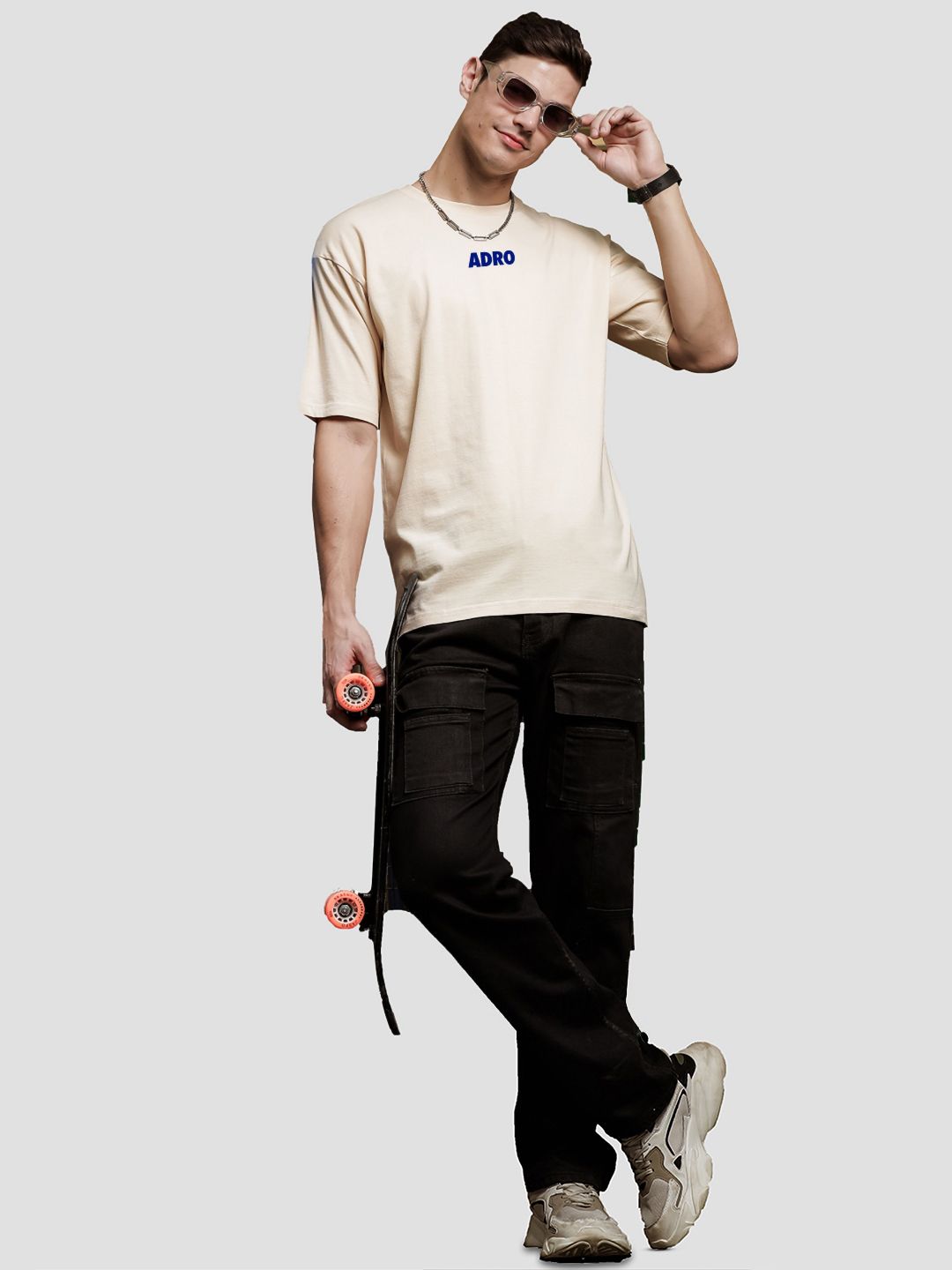 ADRO Men Typography Printed Pockets T-shirt