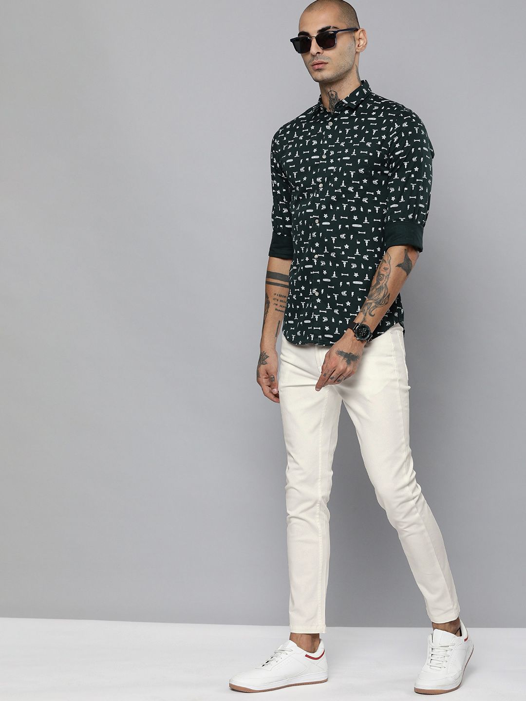 The Indian Garage Co Men White Solid Slim Fit Chinos