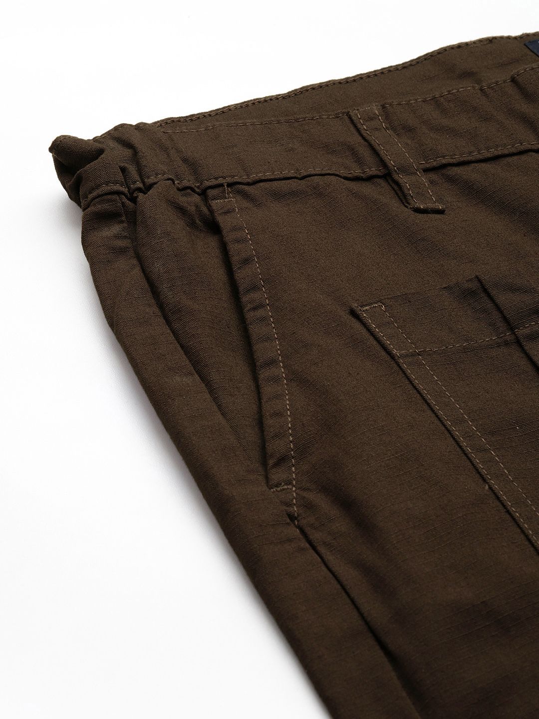 The Indian Garage Co Men Relaxed Fit Ripstop Cargo Trousers