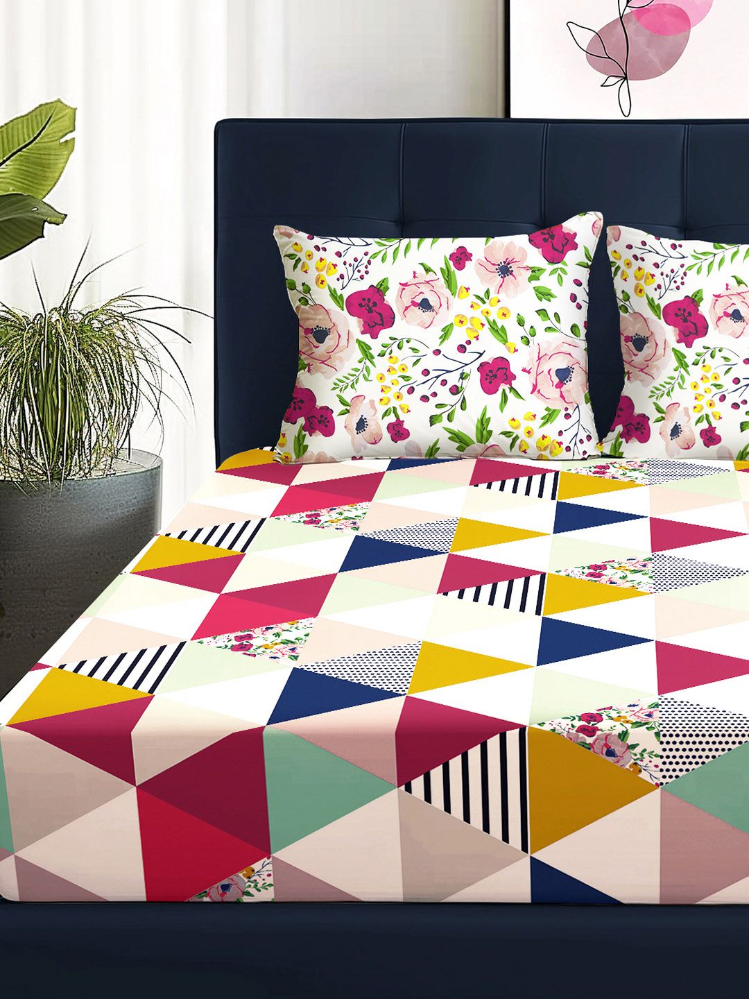 Story@home  Arena Pink & Green Geometric Printed 180 TC Queen Bedsheet & 2 Pillow Covers