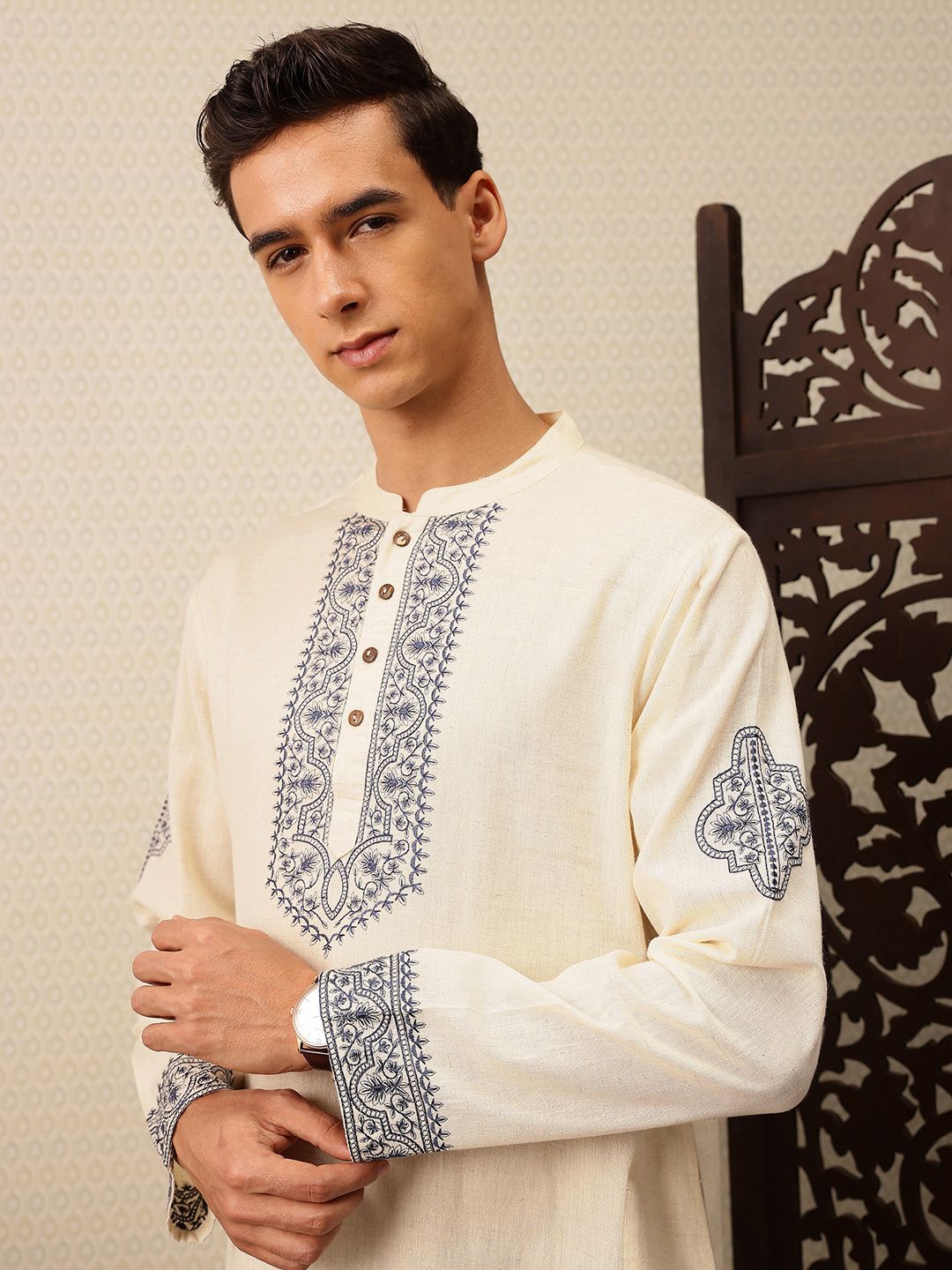 House of Pataudi Floral Embroidered Pure Cotton Jashn Kurta with Trousers