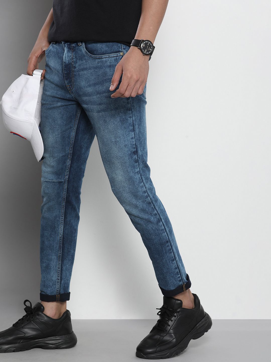 The Indian Garage Co Men Relaxed Fit Light Fade Stretchable Jeans