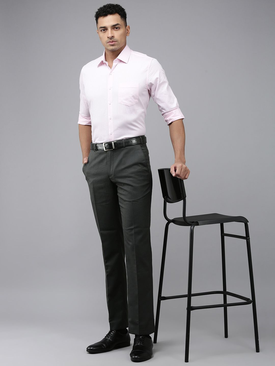 Park Avenue Men Textured Formal Trousers