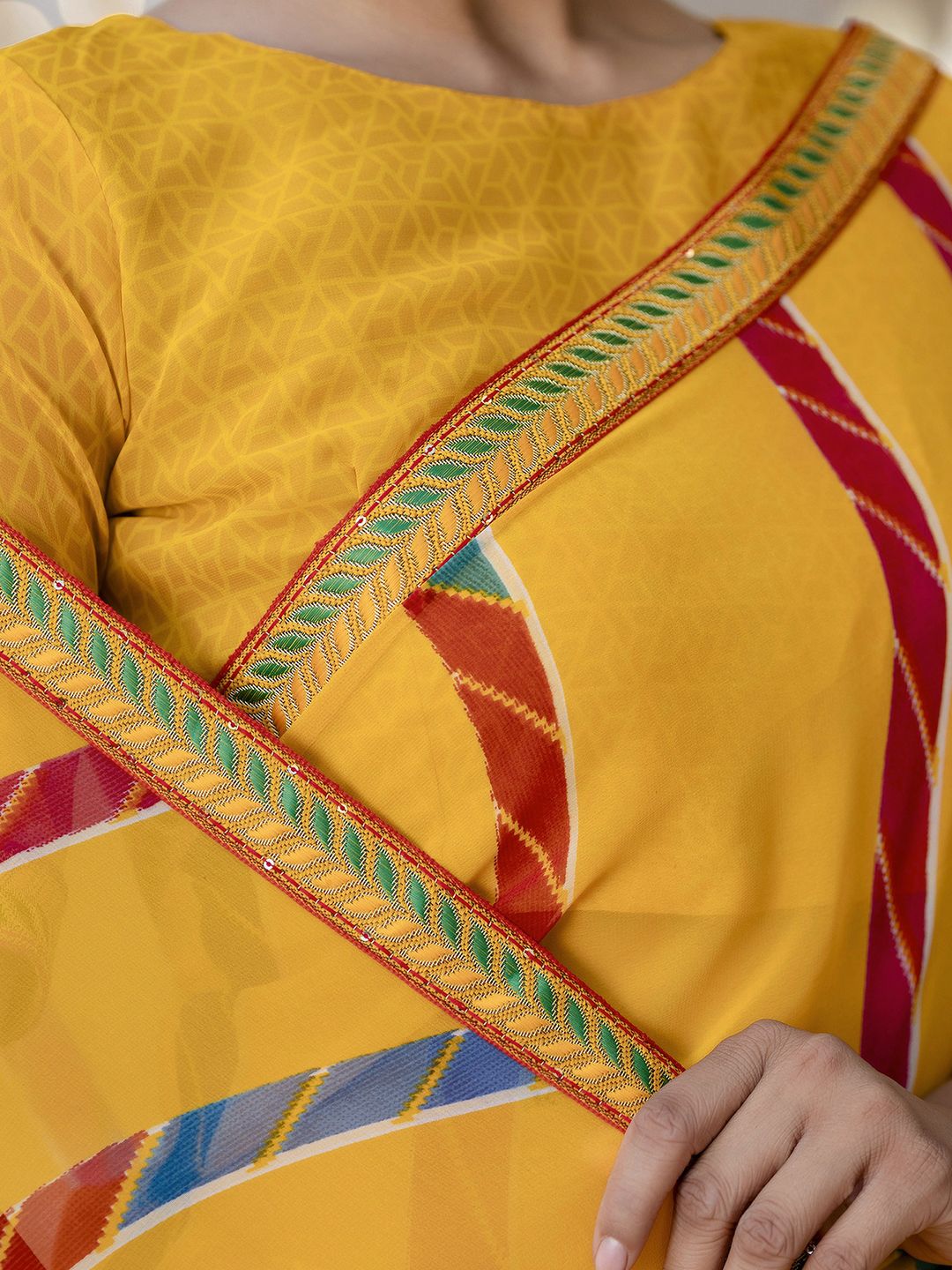 KALINI Striped Pure Georgette Saree