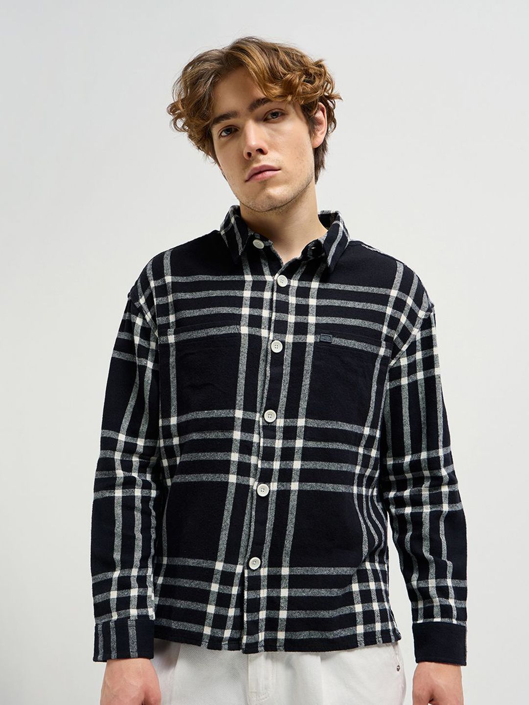 THE BEAR HOUSE Men Spread Collar Tartan Checked Cotton Relaxed Fit Casual Shirt