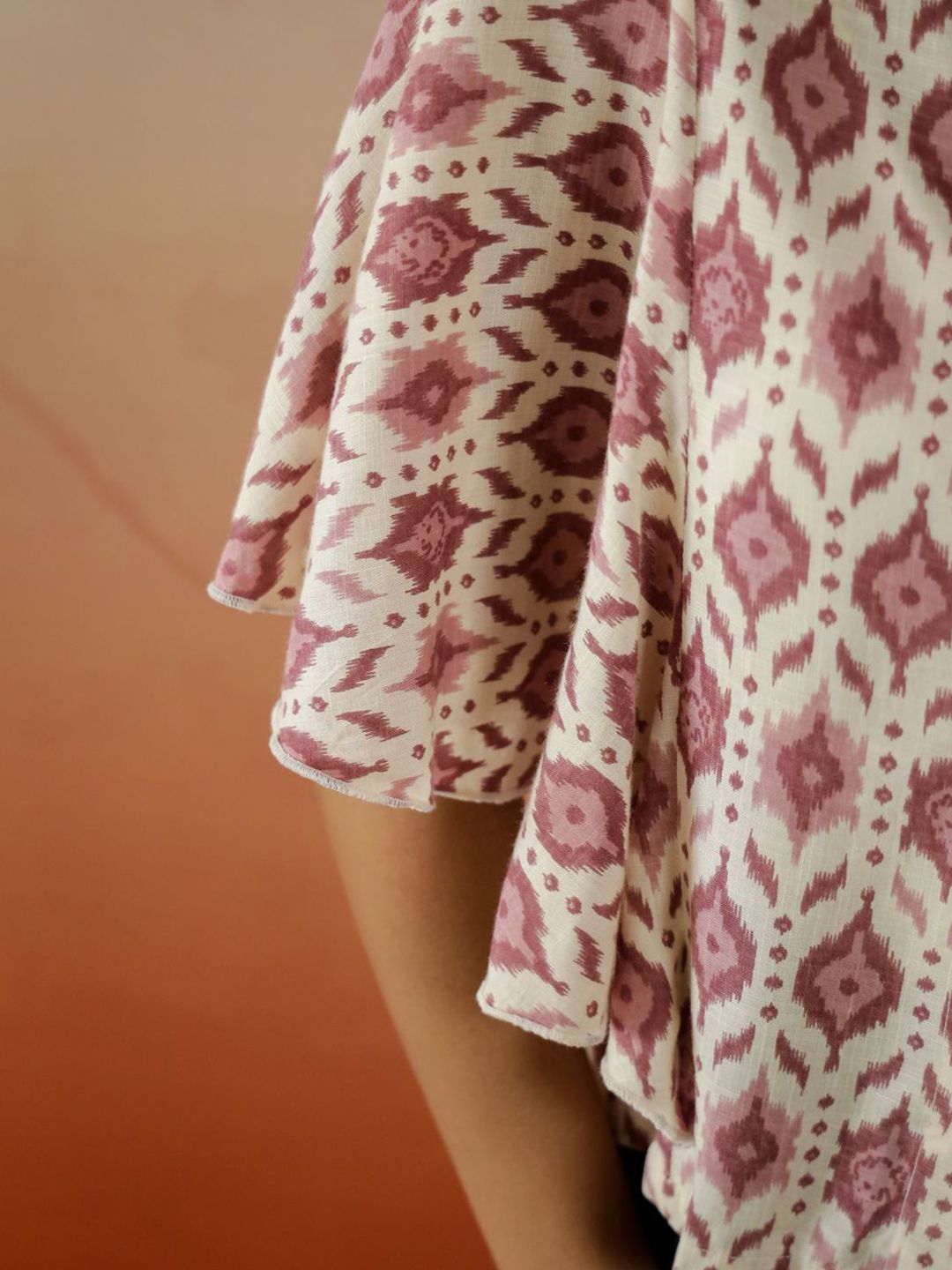 SANSKRUTIHOMES Women Abstract Prined Kimono Sleeve Pure cotton Top