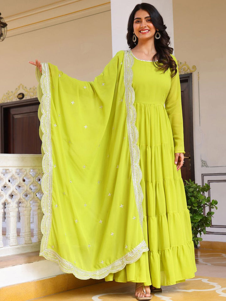 KALINI Women Layered Thread Work Kurta with Pyjamas & With Dupatta
