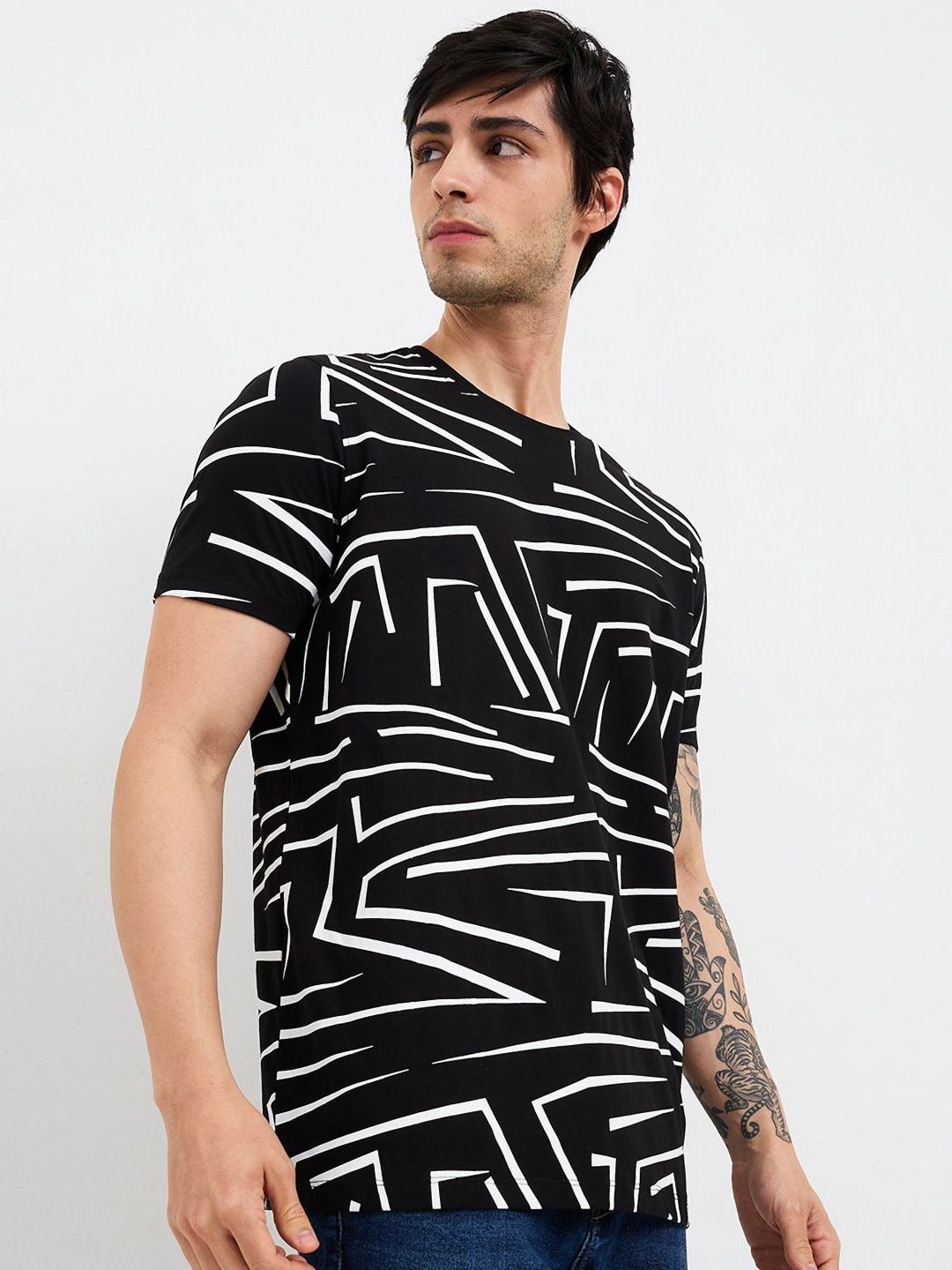 SPYKAR Men Abstract Printed Round Neck Cotton Slim Fit T-shirt