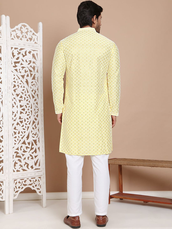 Jompers Men Embroidered Regular Sequinned Kurta with Pyjamas