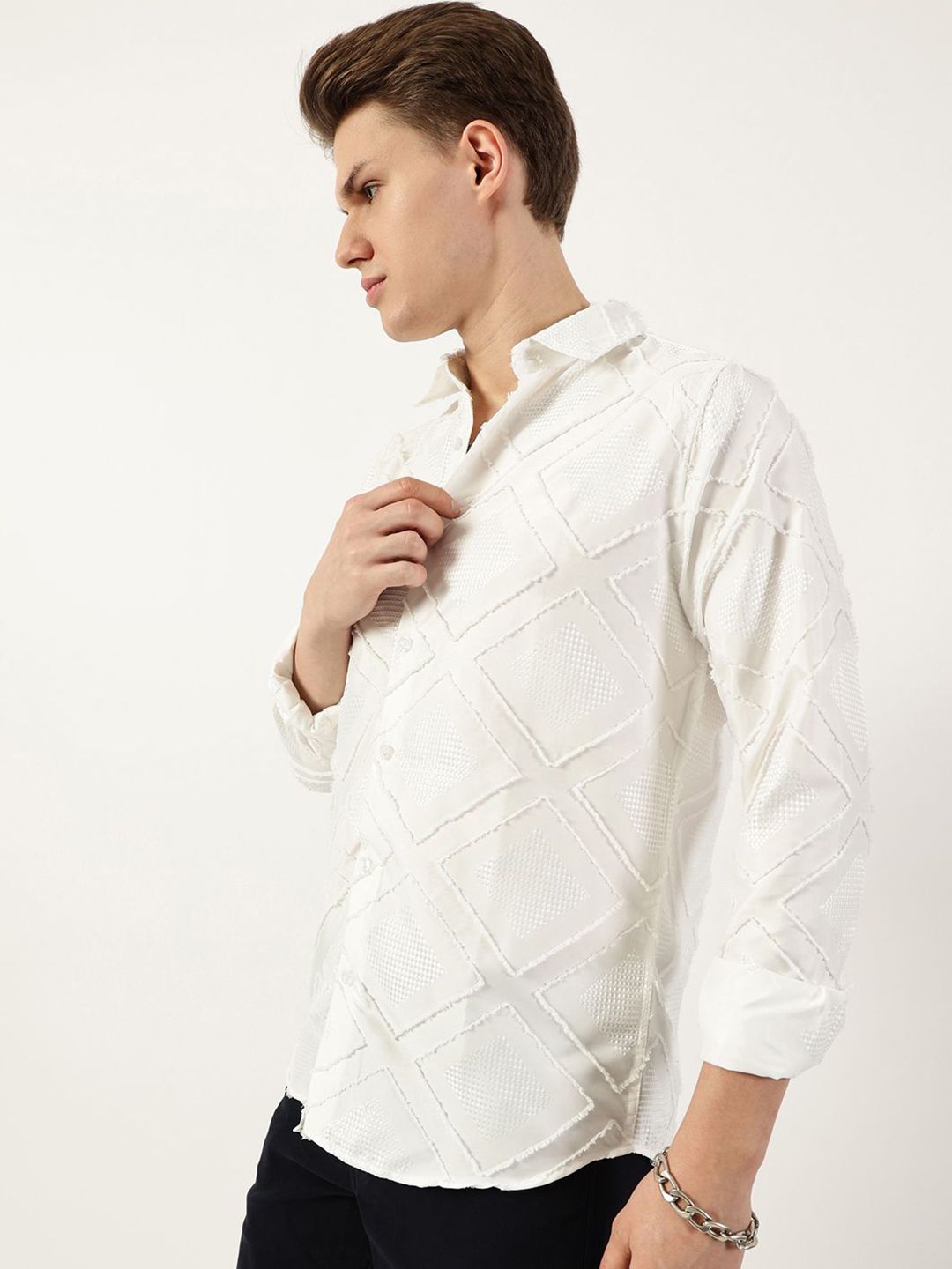 Thomas Scott Men Premium Spread Collar Textured Slim Fit Casual Shirt