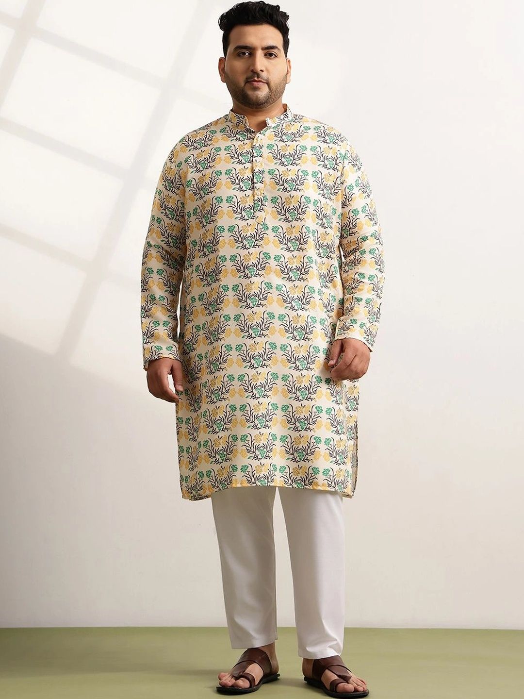SOJANYA PLUS Men Floral Printed Regular Pure Cotton Kurta with Pyjamas