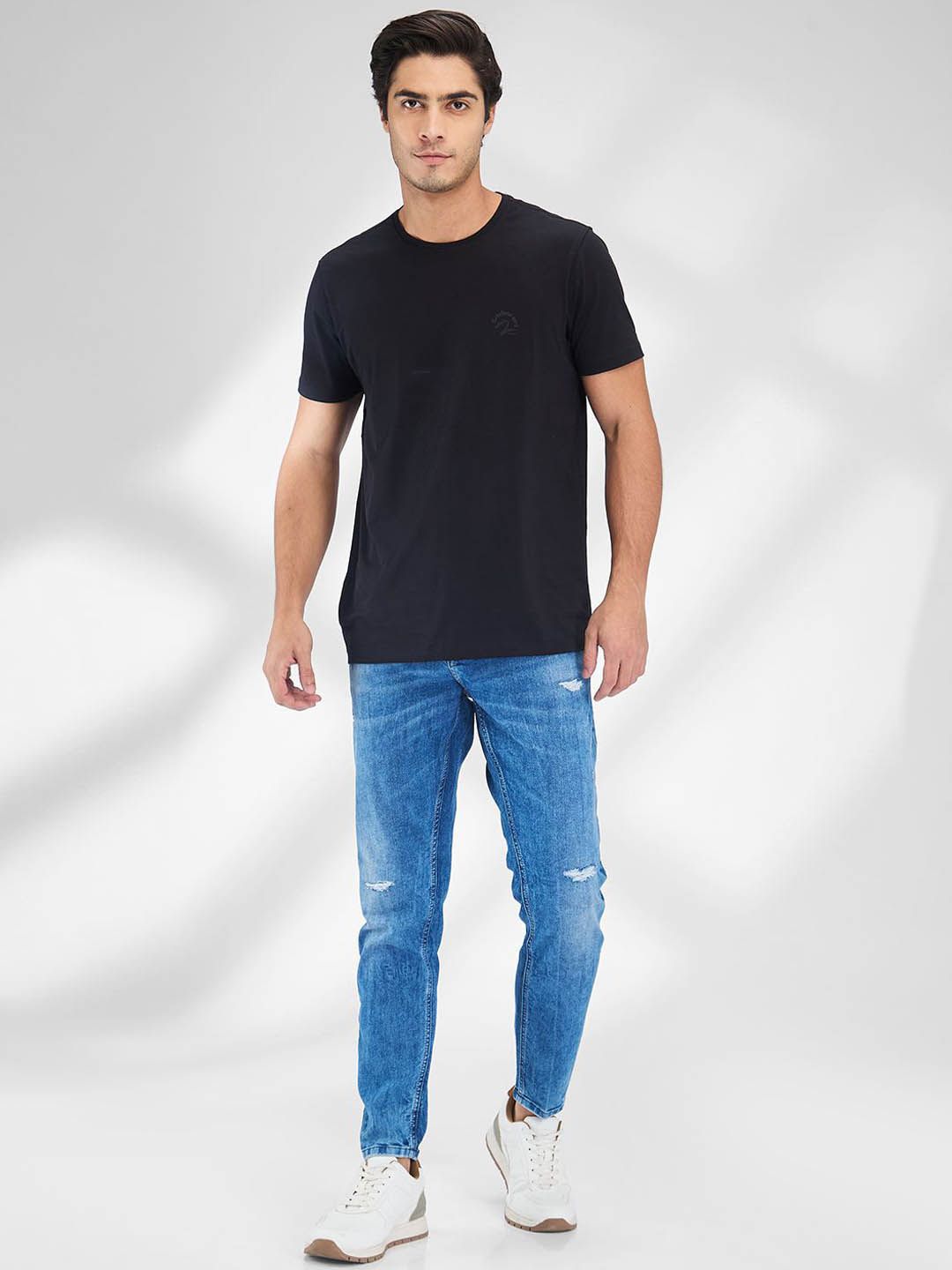 SPYKAR Men Slim Fit Mildly Distressed Light Fade Stretchable Jeans