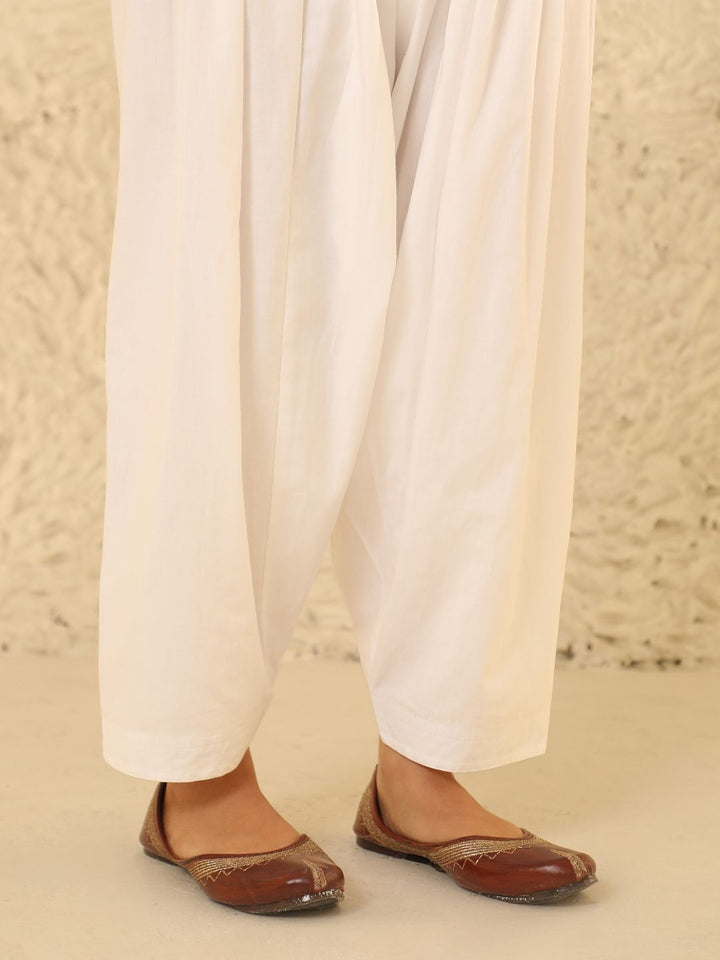 House of Chikankari Women White Cotton Solid Salwar