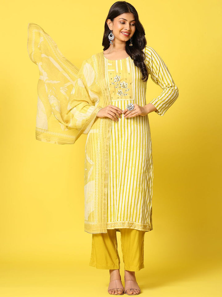 Mamicha Women Printed Regular Pure Cotton Kurta with Palazzos & With Dupatta