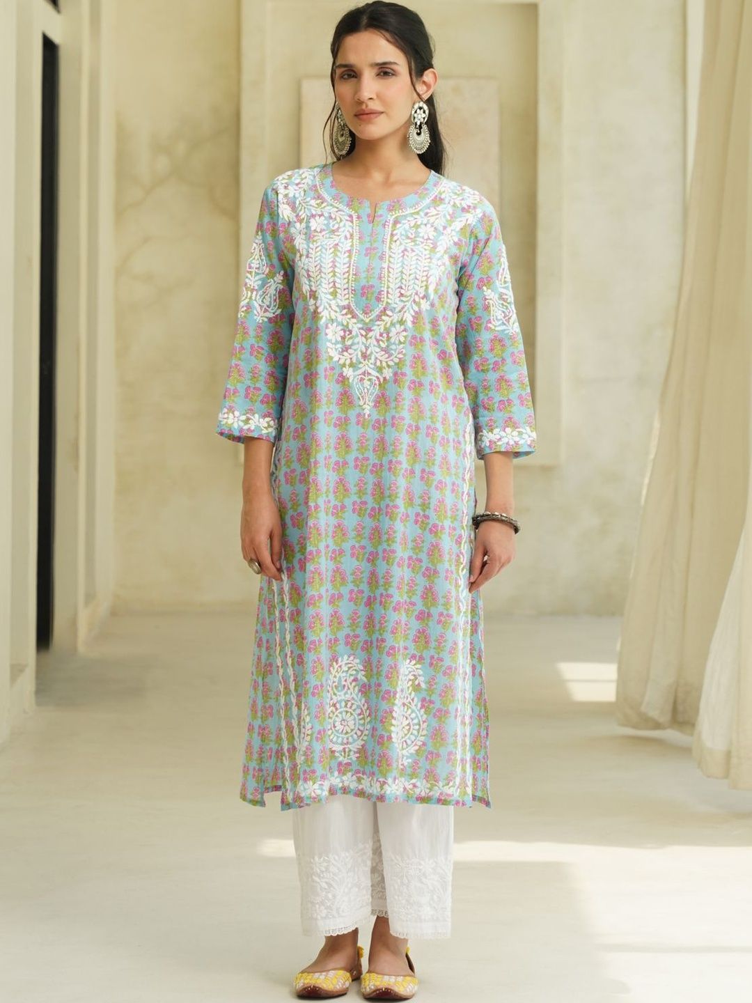 House of Chikankari Women Floral Printed Thread Work Indie Florals Kurta