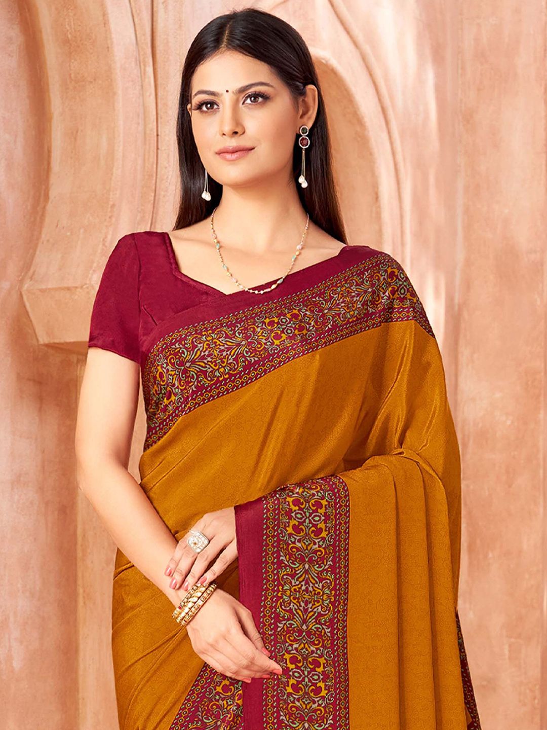 Mitera Ethnic Motifs Printed Sungudi Saree