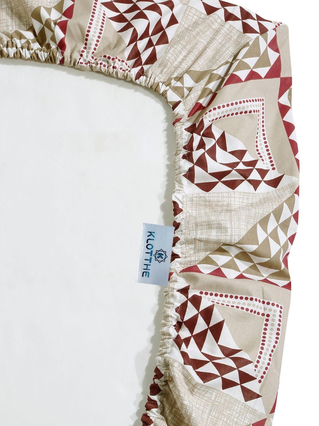KLOTTHE Beige Geometirc Printed Fitted 400 TC Cotton King Bedsheet & 2 Pillow Covers