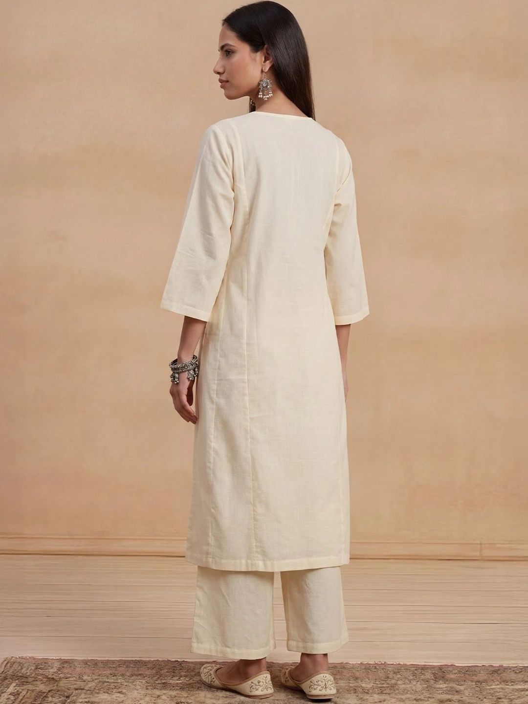 House of Chikankari Women Regular Chikankari Kurta with Trousers