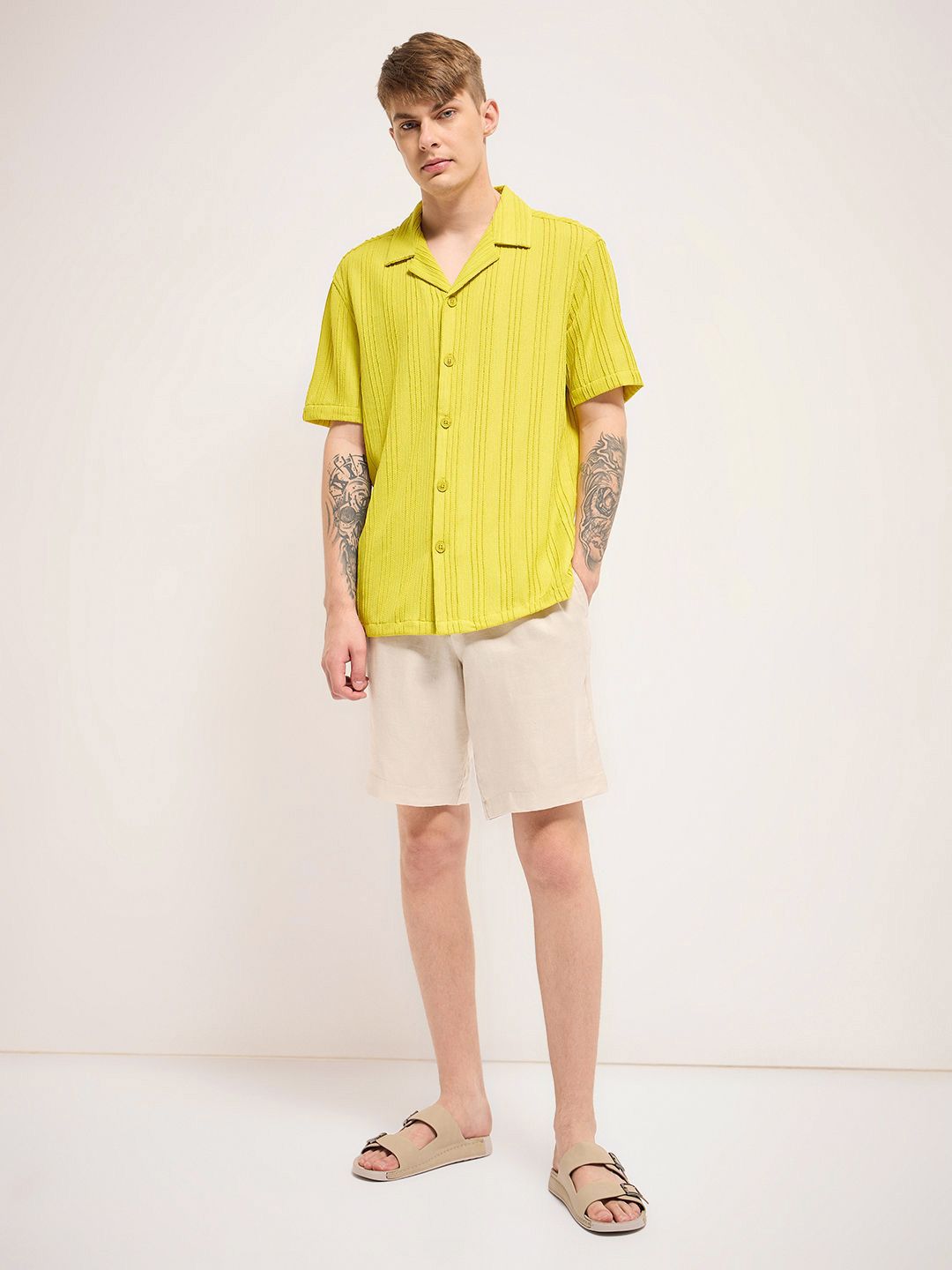 THE BEAR HOUSE Men Cuban Collar Vertical Striped Casual Shirt
