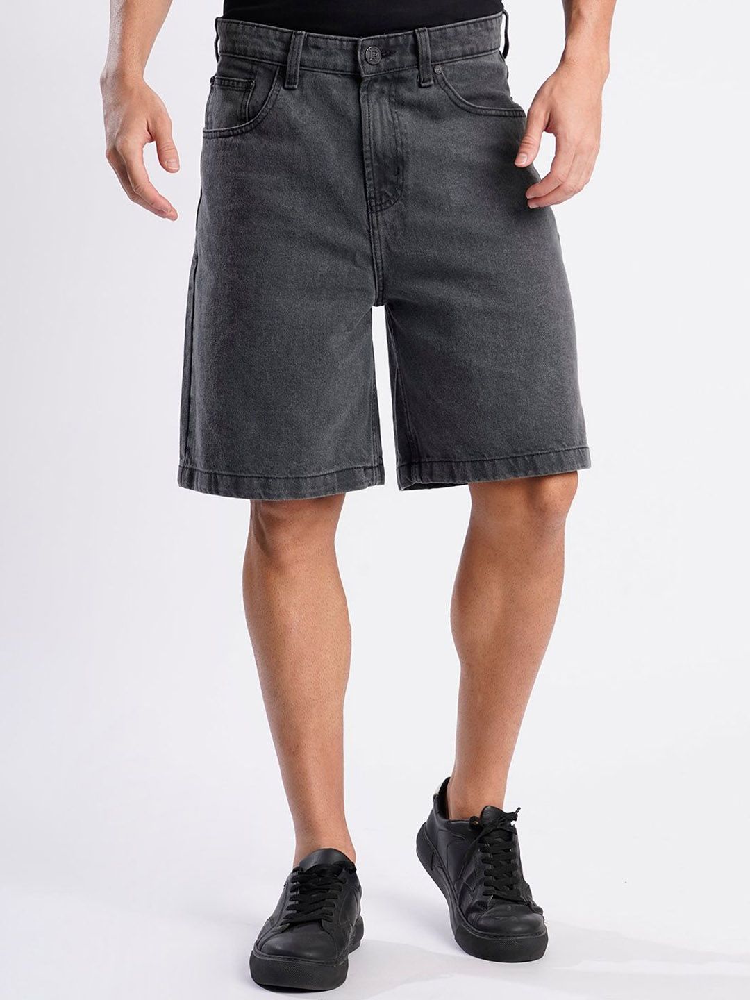Bene Kleed Men Relaxed Fit Mid-Rise Cotton Denim Shorts