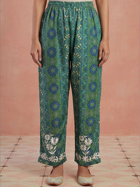 House of Chikankari Women Regular Chikankari Silk Crepe Kurta with Trousers