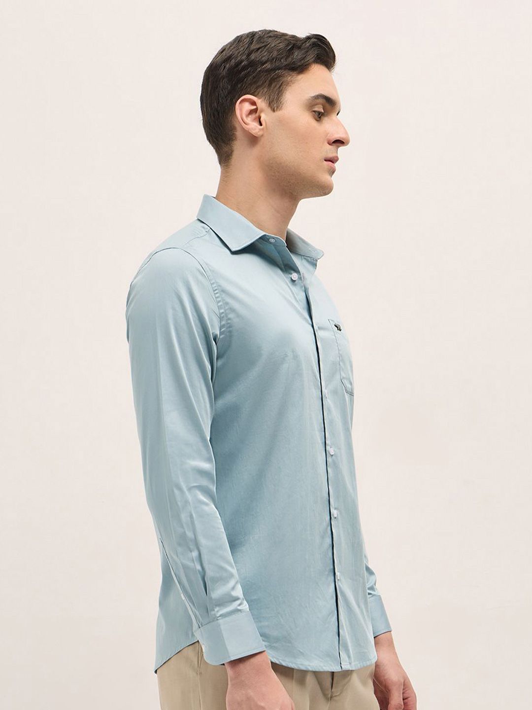 THE BEAR HOUSE Men Spread Collar Solid Cotton Tailored Fit Formal Shirt