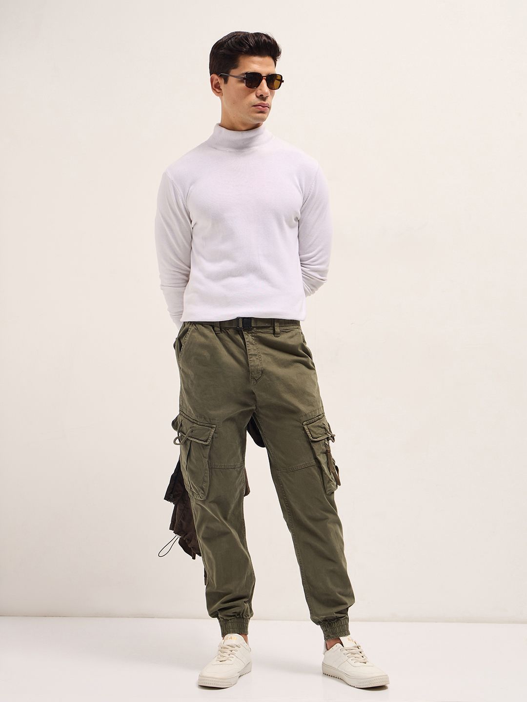 THE BEAR HOUSE Men Slim Fit Cargos Trousers