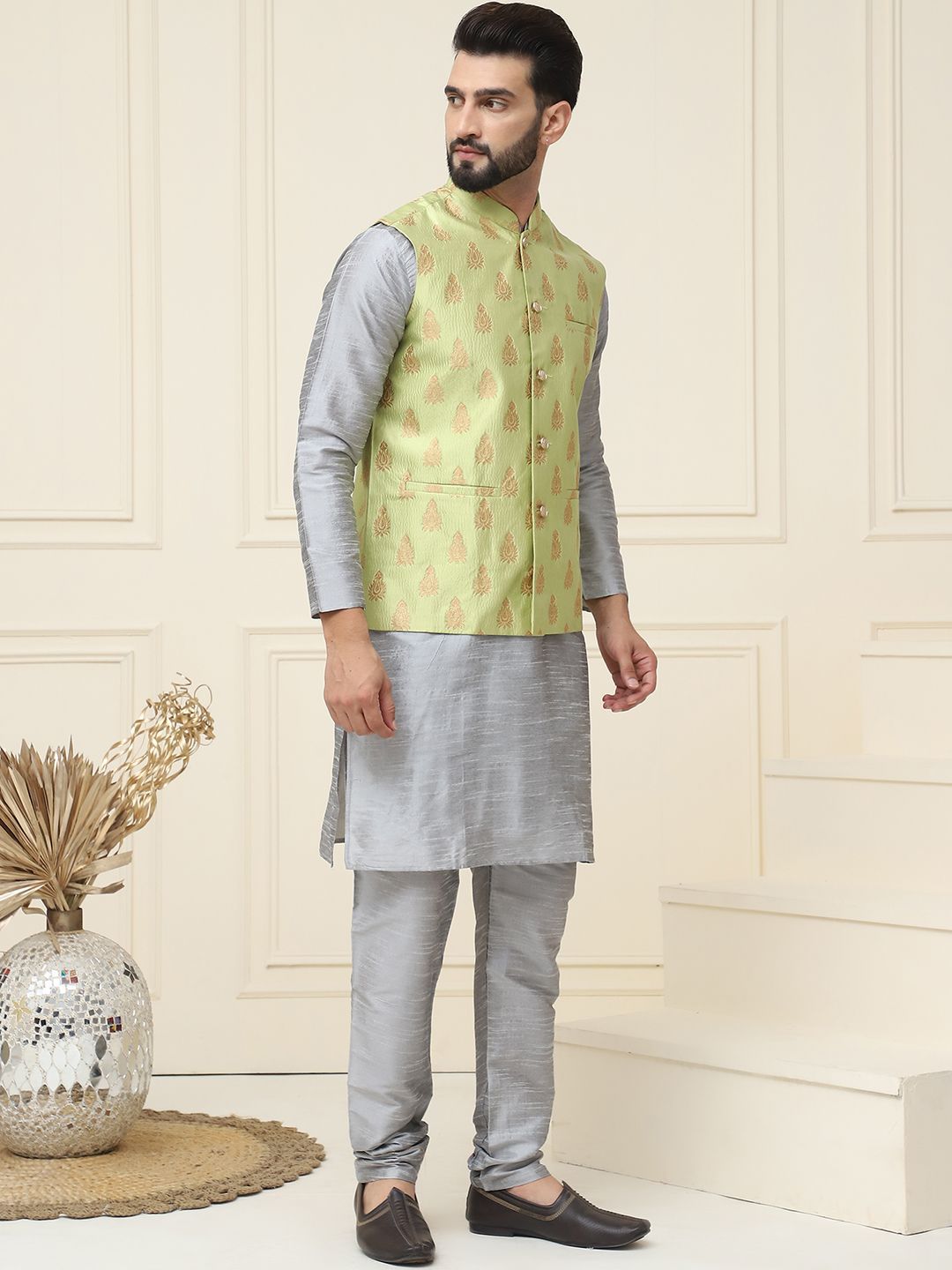SOJANYA Mandarin Collar Kurta with Churidar With Nehru jacket