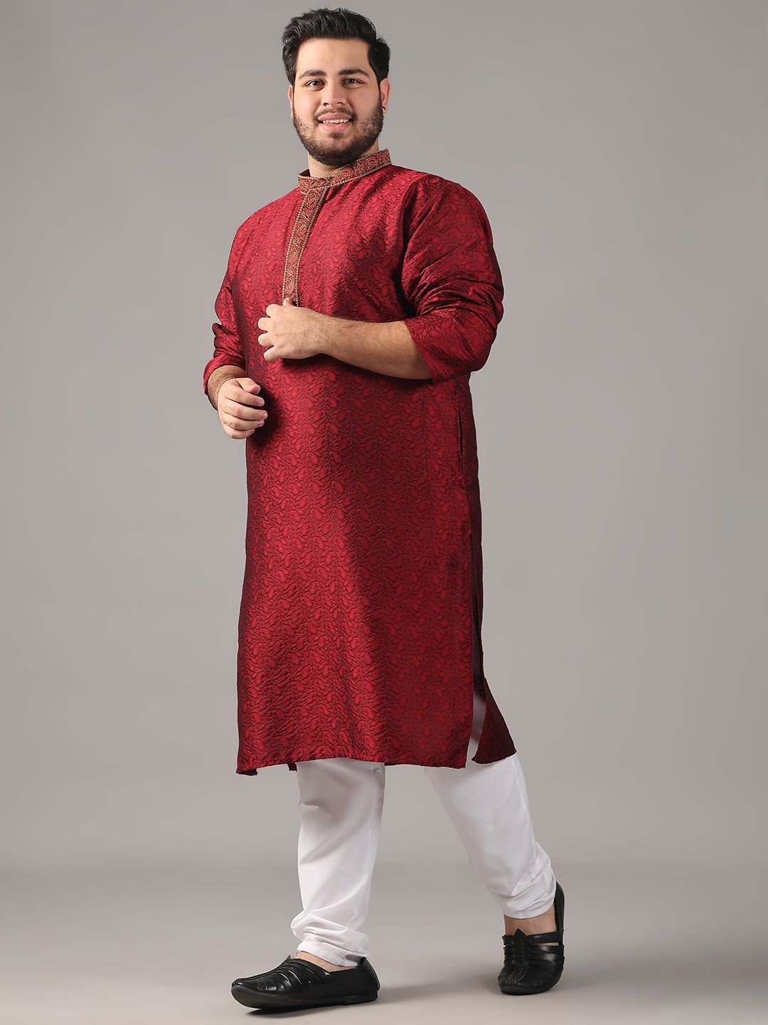 SOJANYA PLUS Plus Size Lelaki Paisley Woven Design Band Collar Straight Kurta With Pajama