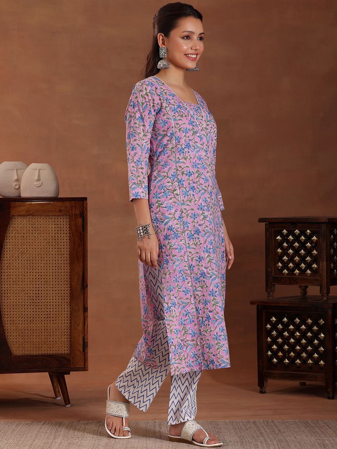 Libas Floral Printed Panelled Pure Cotton Straight Kurta With Trousers & Dupatta