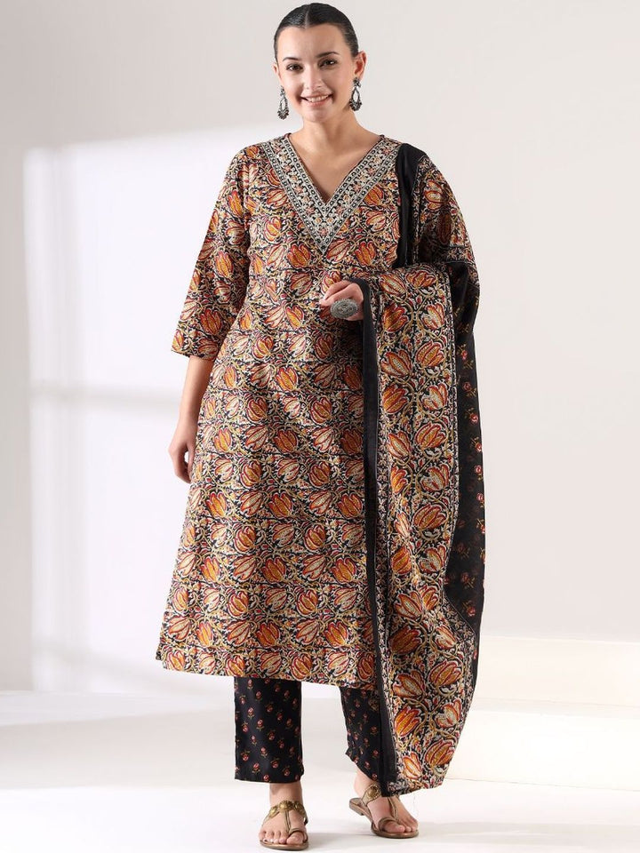 Motif Etnik Wanita Mamicha Bercetak Benang Biasa Kurta Kerja dengan Seluar & Dengan Dupatta