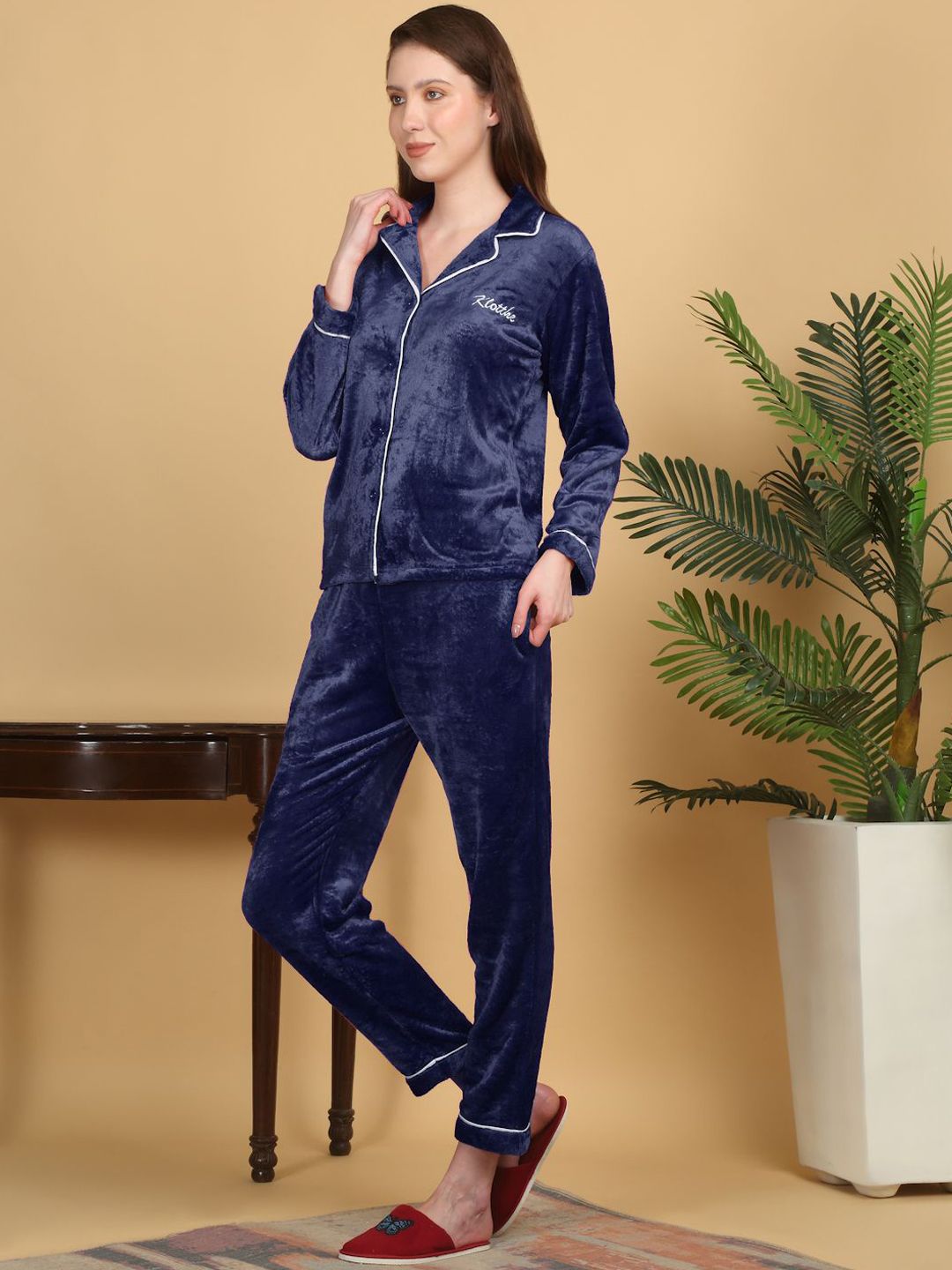 KLOTTHE Lapel Collar Woollen Shirt With Pyjamas