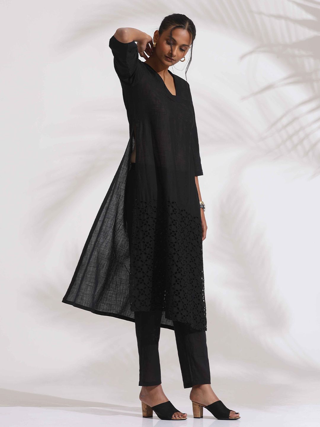 trueBrowns Schiffli V Neck Pure Cotton Straight Kurta with Trousers