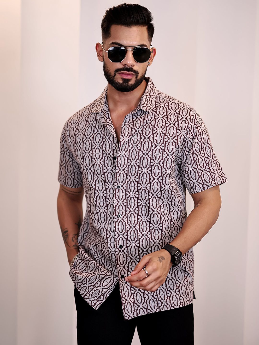 Baju Kasual Kapas Kolar Bercetak Abstrak Eszett Lelaki