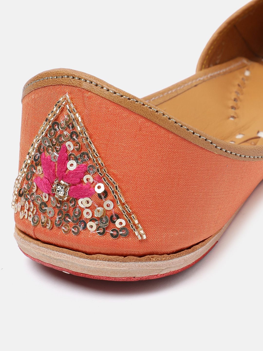 House of Pataudi Embroidered Detailed Mojaris