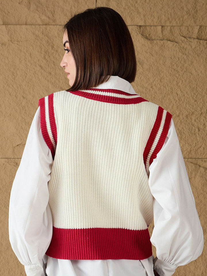 SASSAFRAS Women Colourblocked Crop Sweater Vest