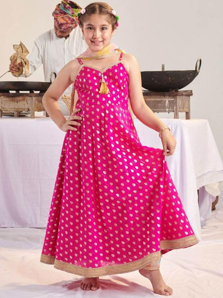 pspeaches Girls Floral Printed Regular Sequinned Kurta with Pyjamas & With Dupatta