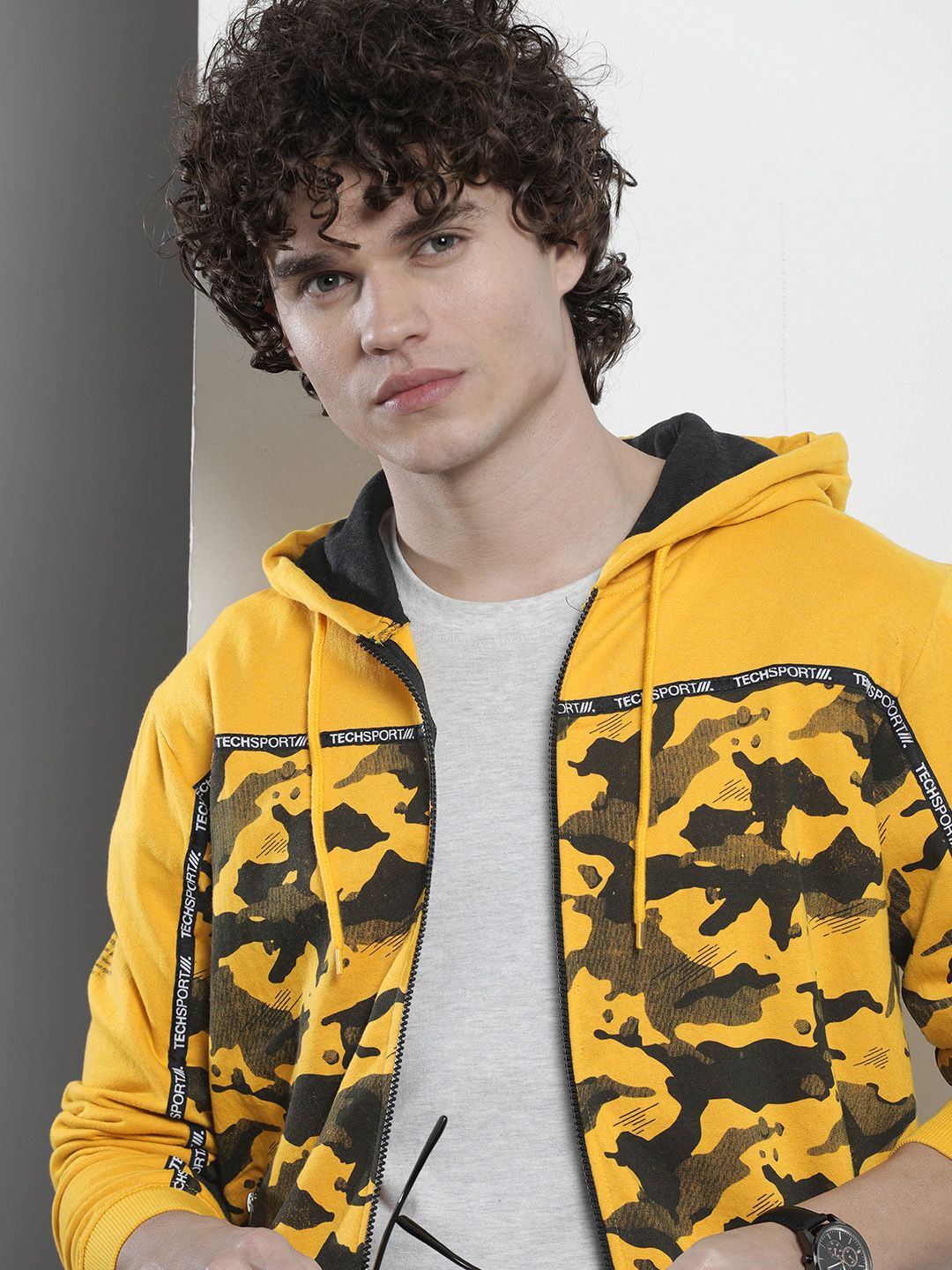 The Indian Garage Co Men Printed Hooded Sweatshirt