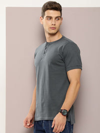 DILLINGER Men Henley Neck Honeycomb Structure T-shirt
