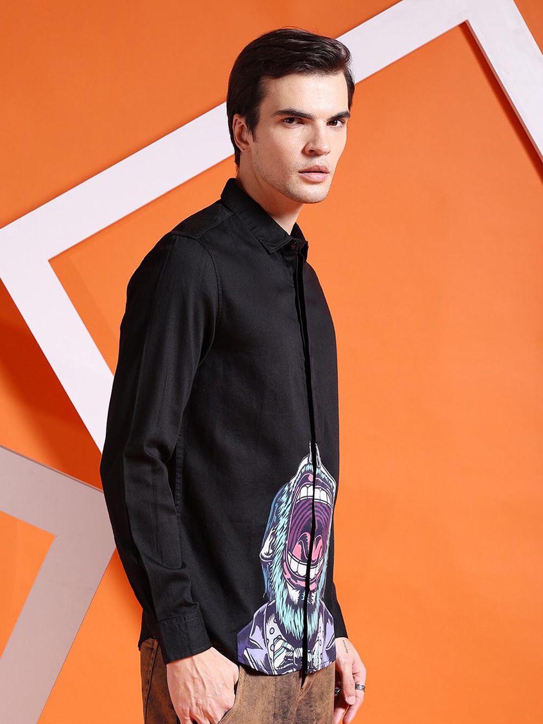 The Indian Garage Co Black Slim Fit Graphic Printed Spread Collar Cotton Casual Shirt