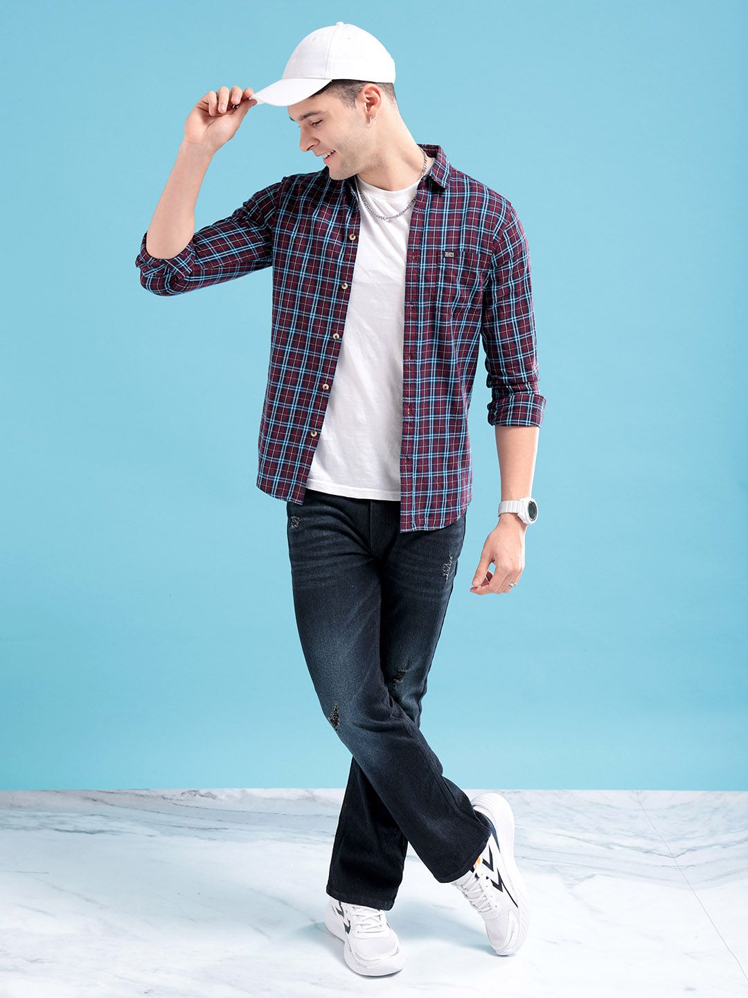 The Indian Garage Co Men Maroon & Blue Regular Fit Checked Casual Shirt