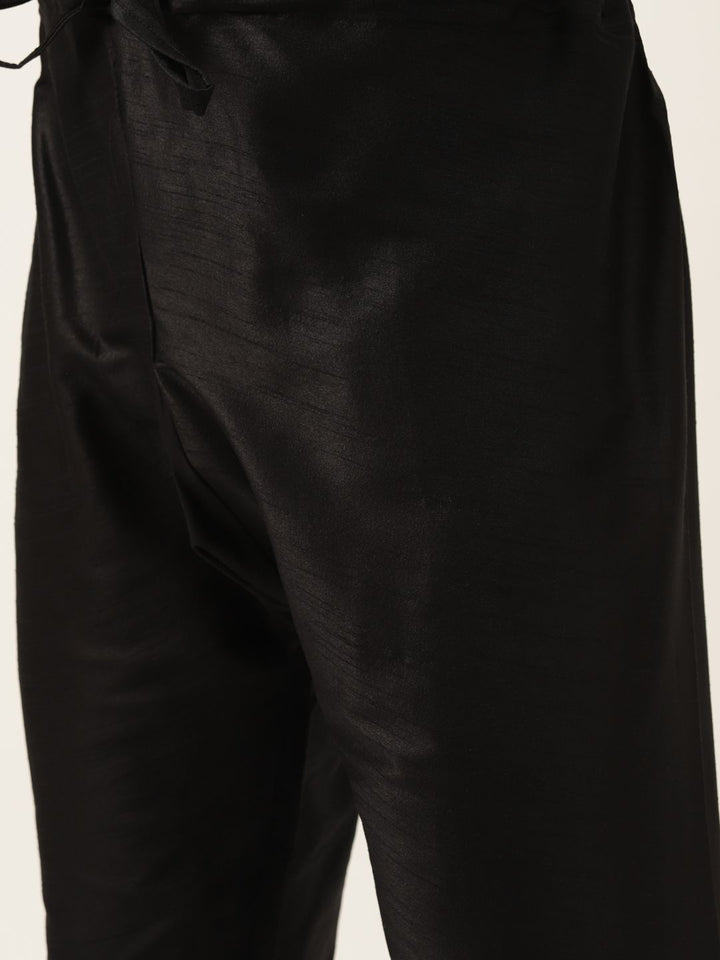 SOJANYA Men Black & White Solid Kurta Set With Jacket