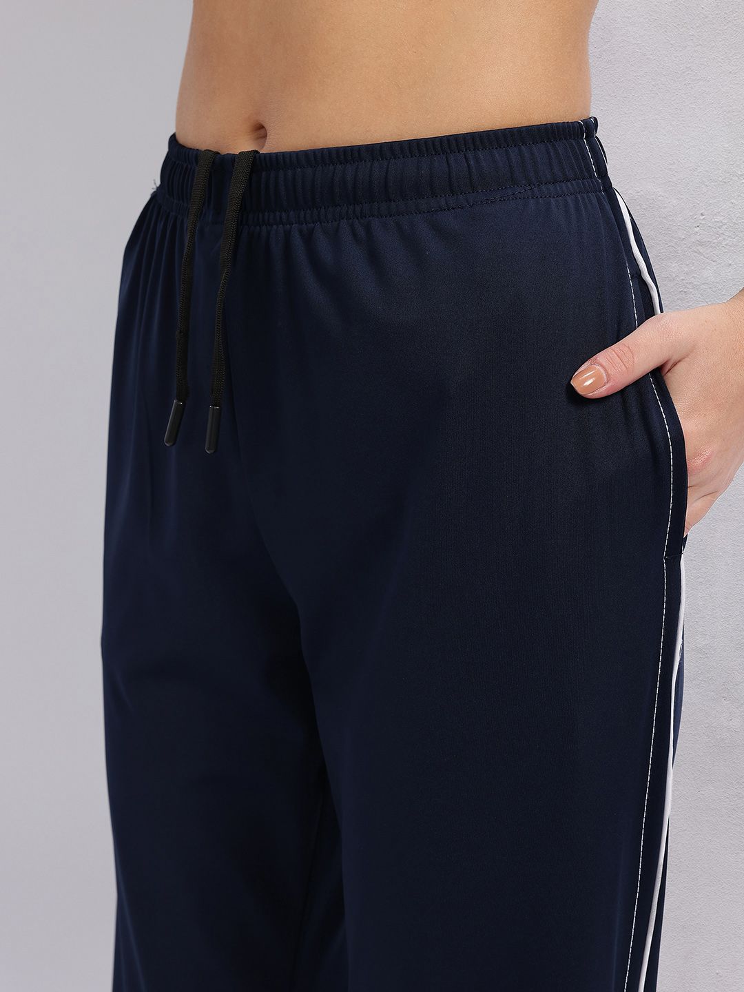 HRX by Hrithik Roshan Men Side Stripe Training Joggers