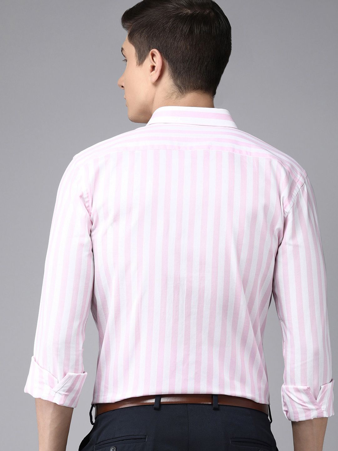 Park Avenue Men White & Pink Slim Fit Striped Formal Shirt