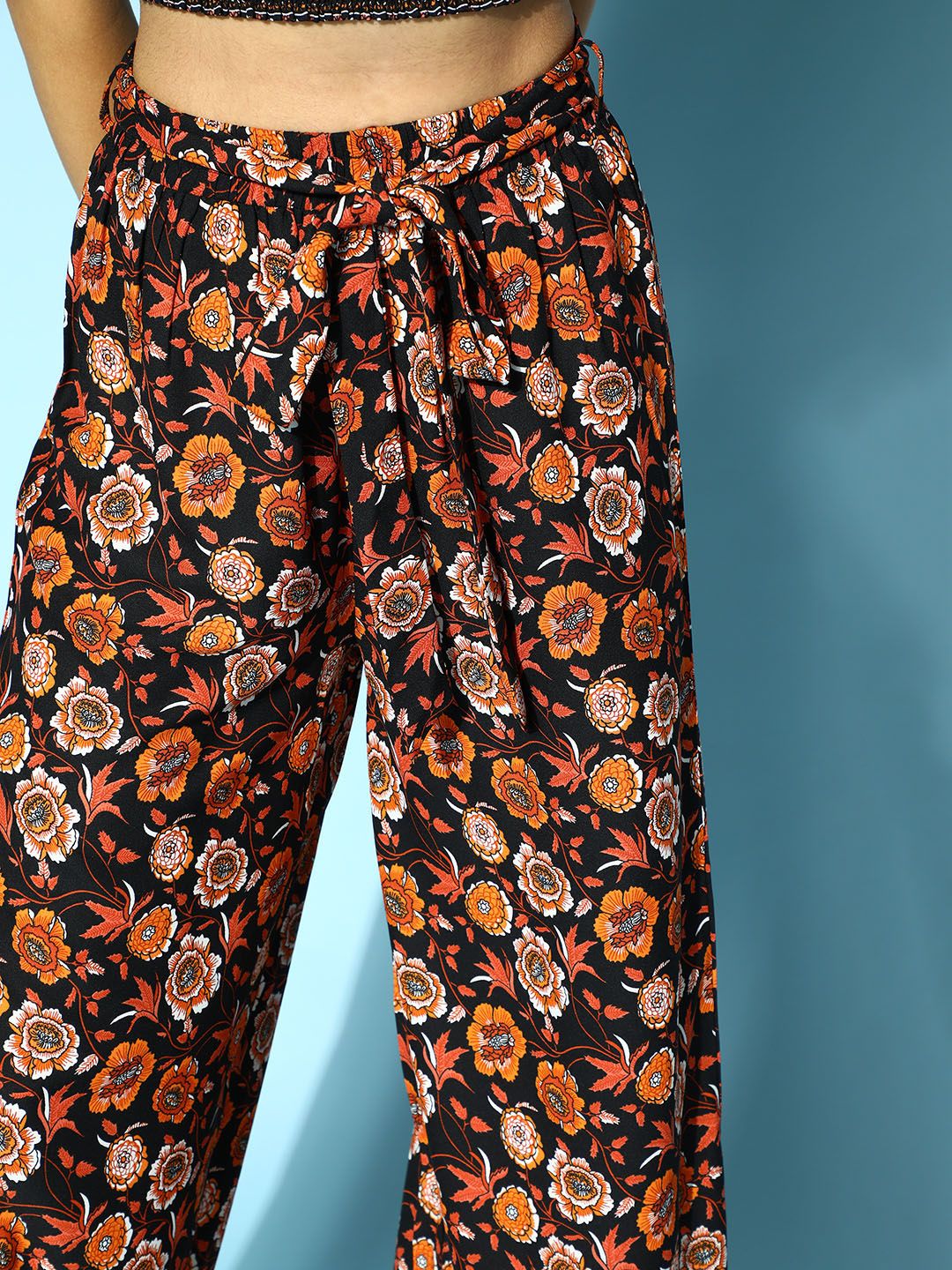 Berrylush Women Stylish Black Printed Top with Trousers