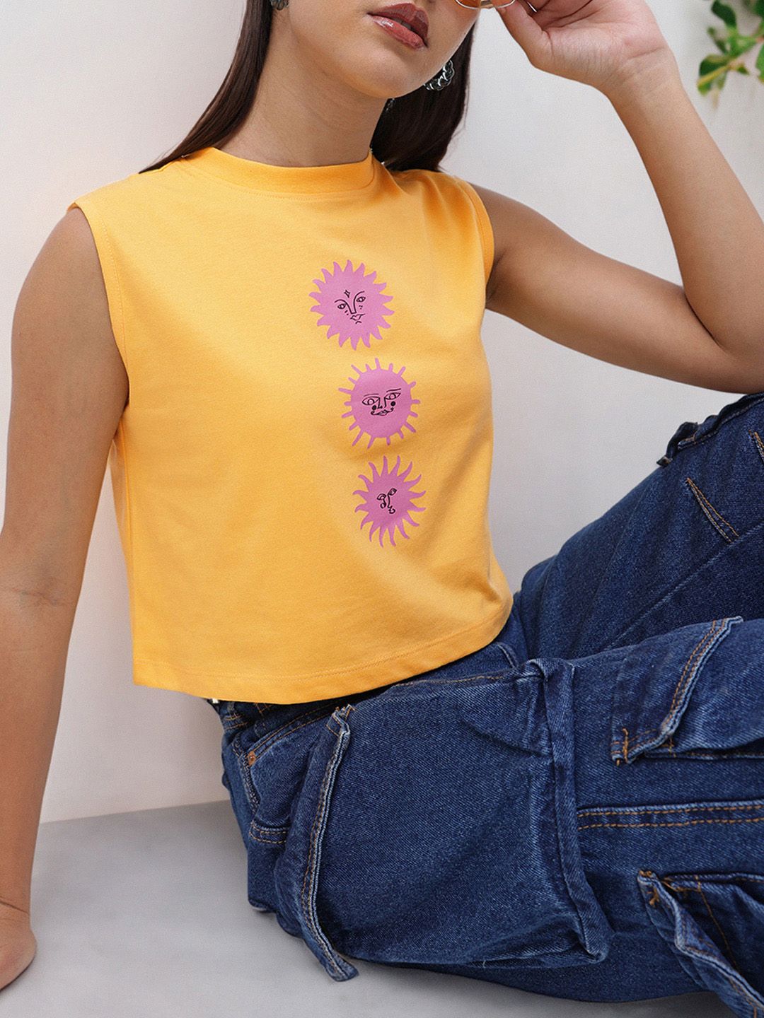 DressBerry Little Sunshine Printed Sleeveless Crop T-shirt
