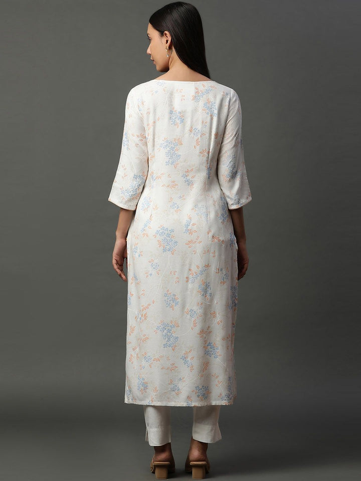 AURELIA Floral Printed Keyhole Neck Three Quarter Sleeves Thread Work Kurta