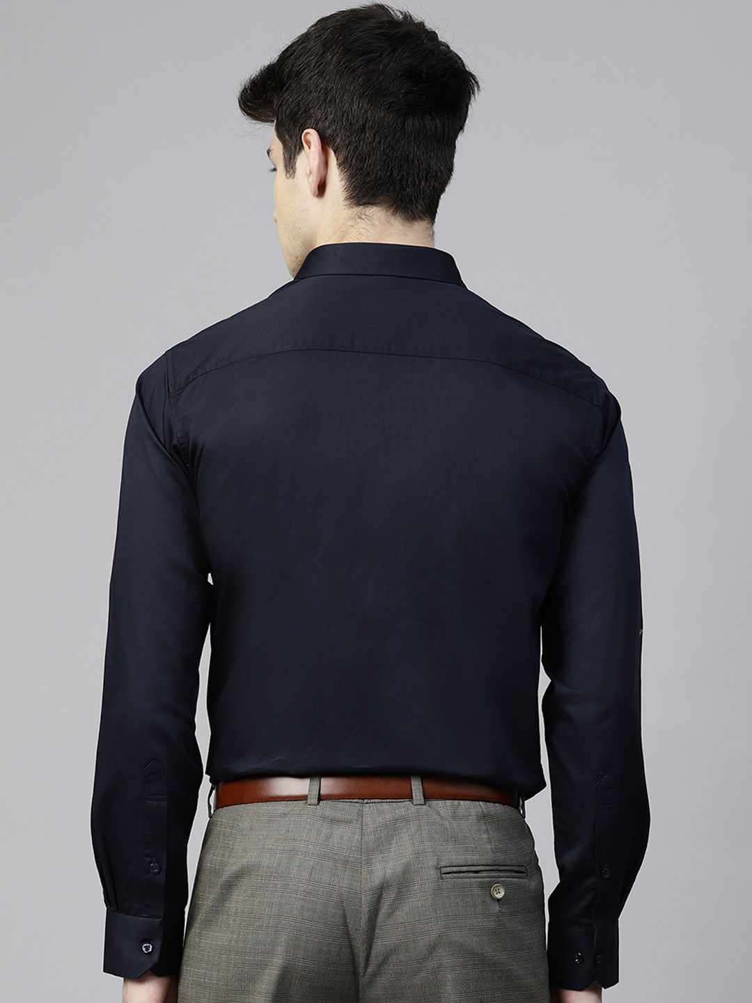 MANQ Men Navy Blue Slim Fit Solid Partywear Shirt
