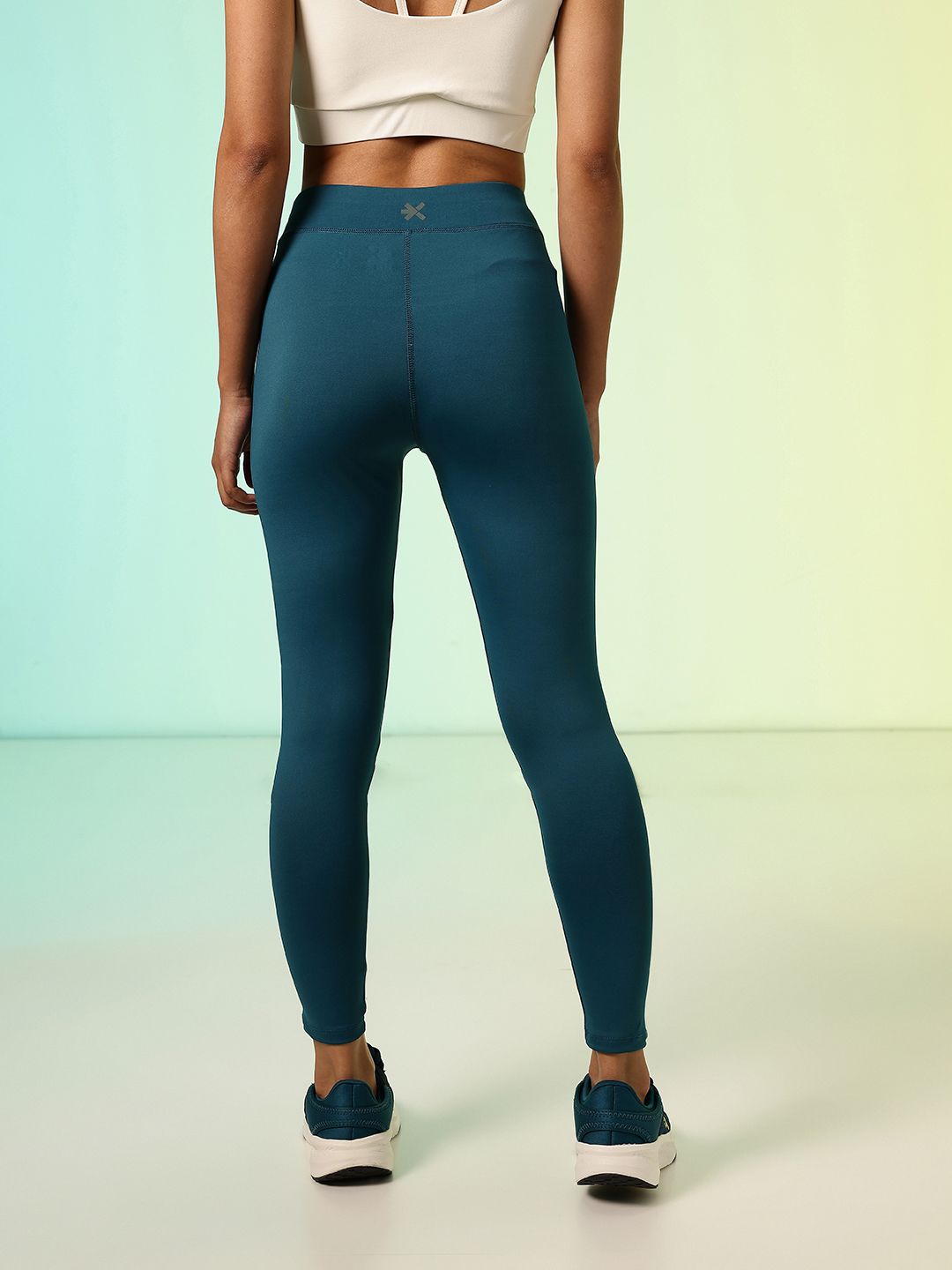 HRX by Hrithik Roshan Women Haptic Pulse Story Rapid Dry Training Tights