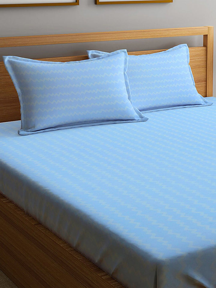 KLOTTHE Blue Zig-Zag Print Flat 300 TC King Fine Bedsheet with 2 Pillow Covers-250X225 cm